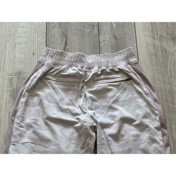 ATHLETA BROOKLYN LINED CAMO JOGGERS SIZE 0 - Picture 6 of 13